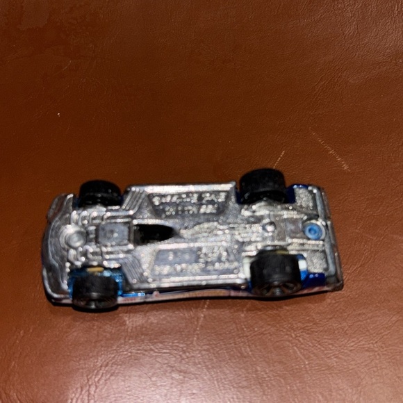 2010 hot wheels - Picture 3 of 3